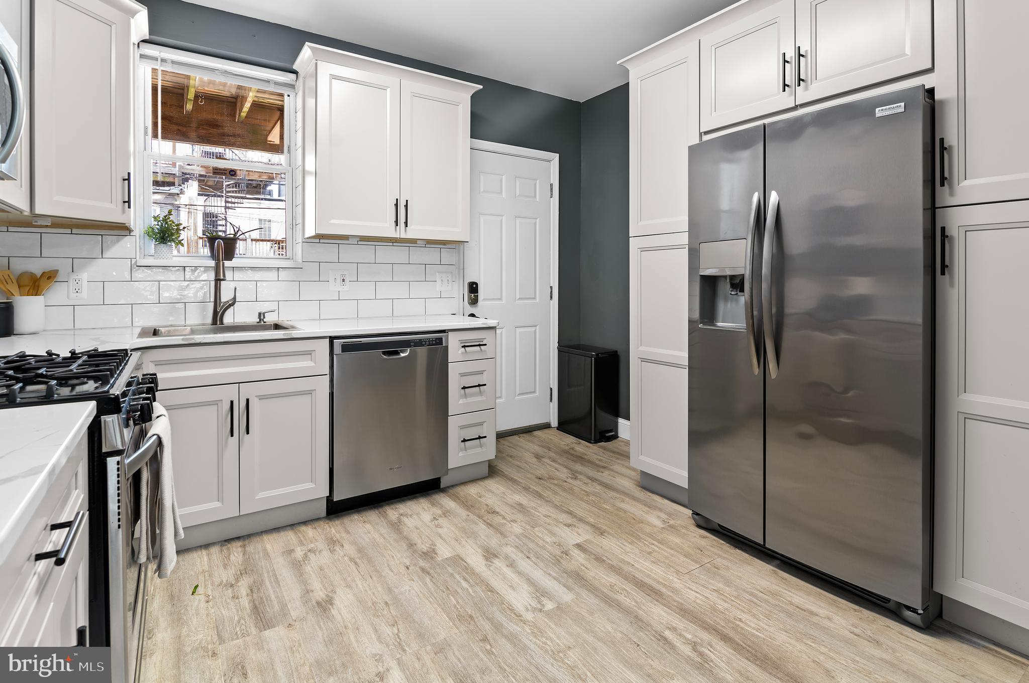 HIGHLANDTOWN - Residential