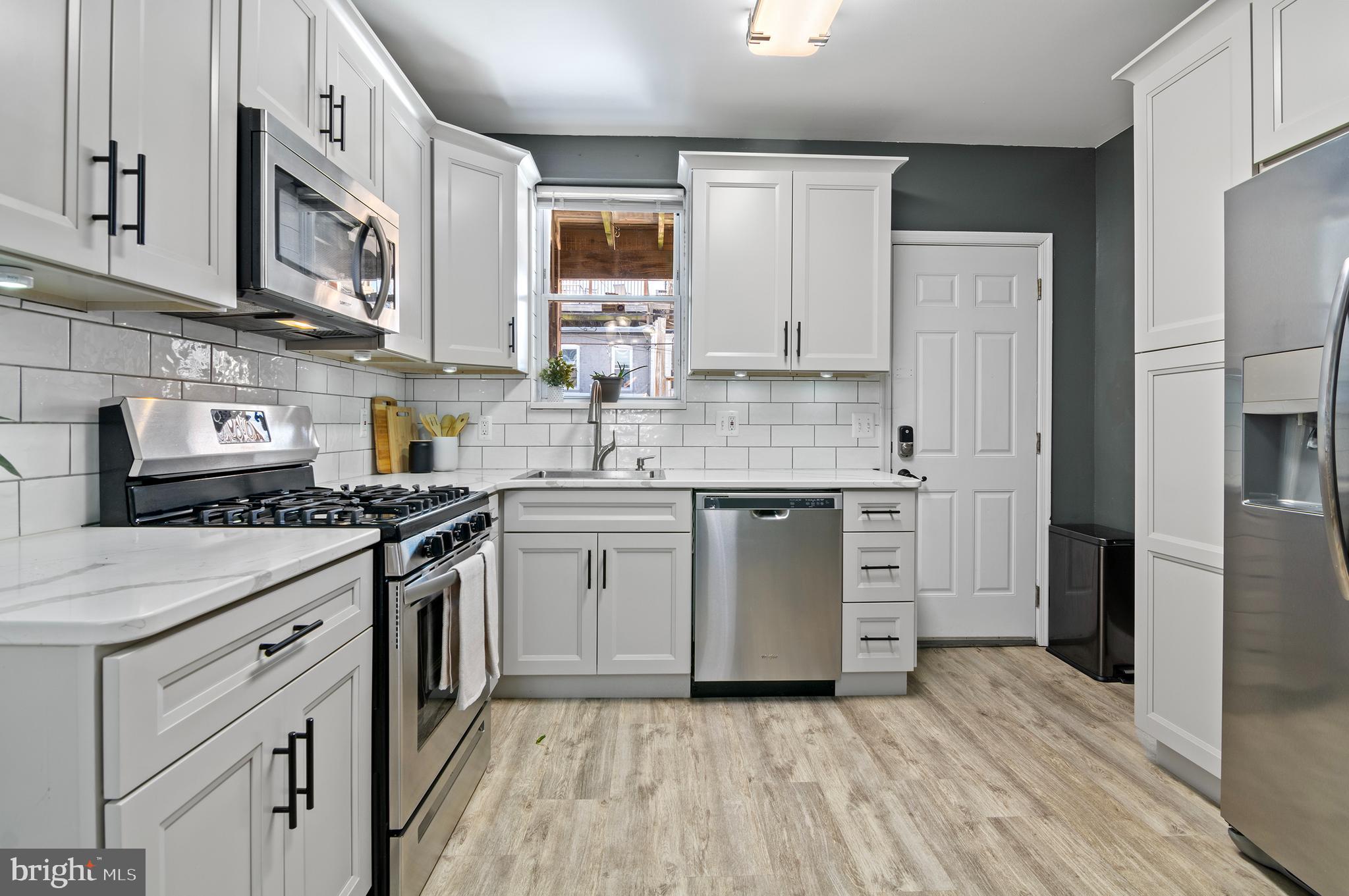 HIGHLANDTOWN - Residential