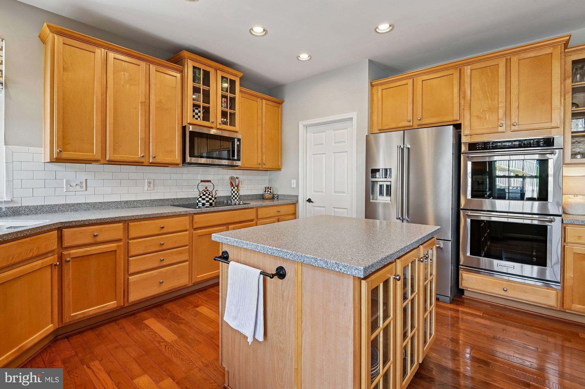 DENNIS PRESERVE - Residential