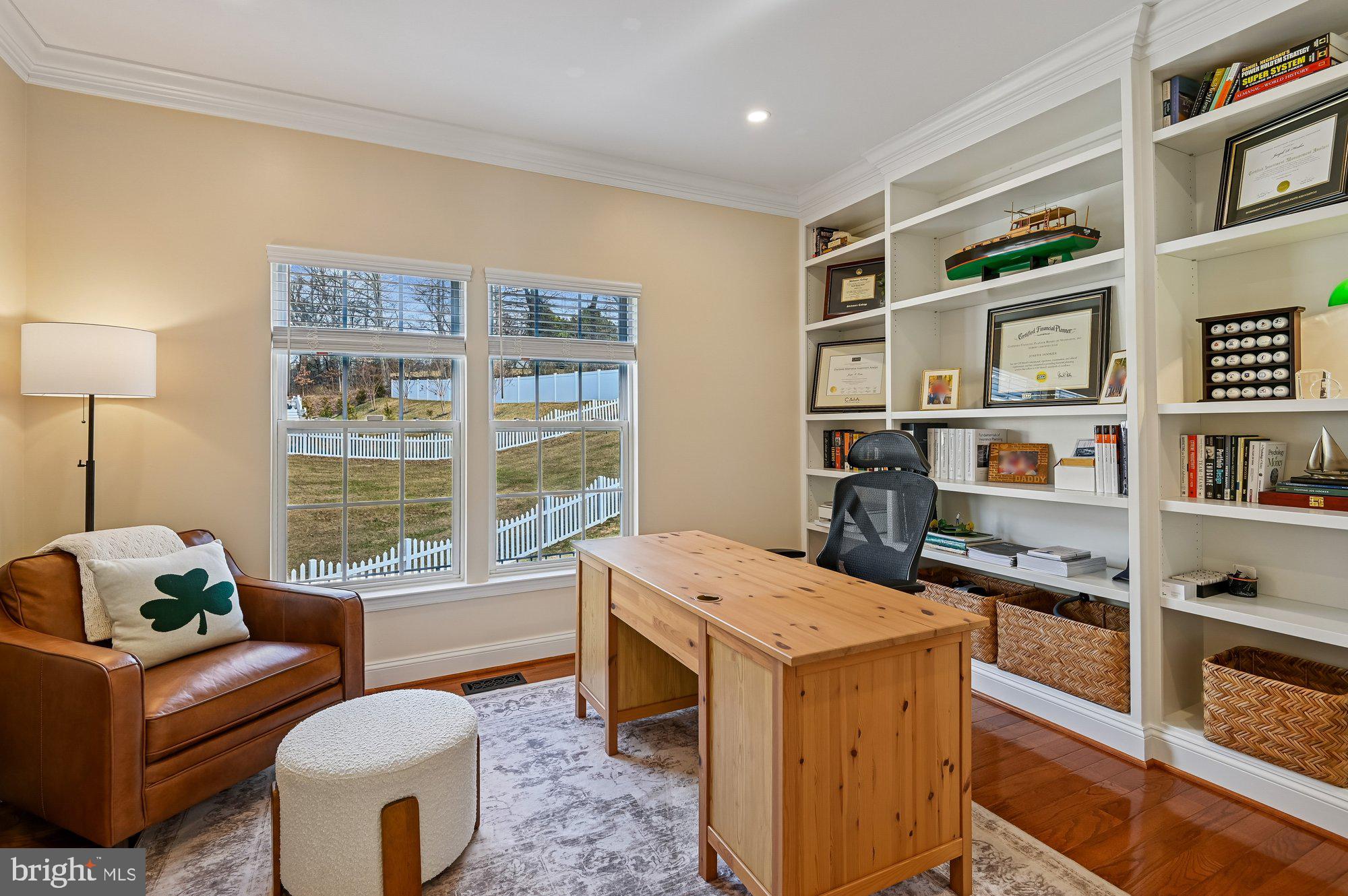 DENNIS PRESERVE - Residential