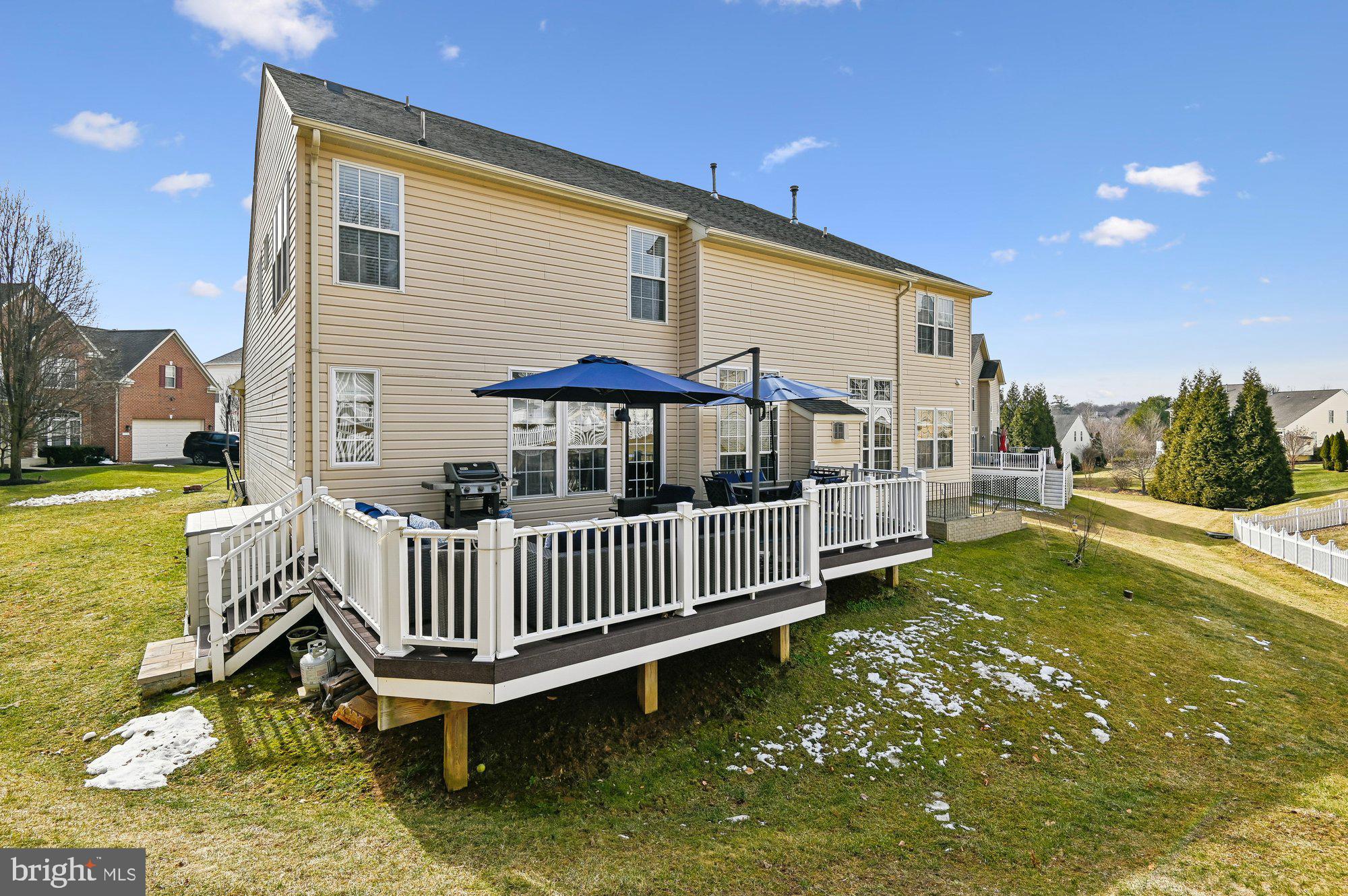 DENNIS PRESERVE - Residential