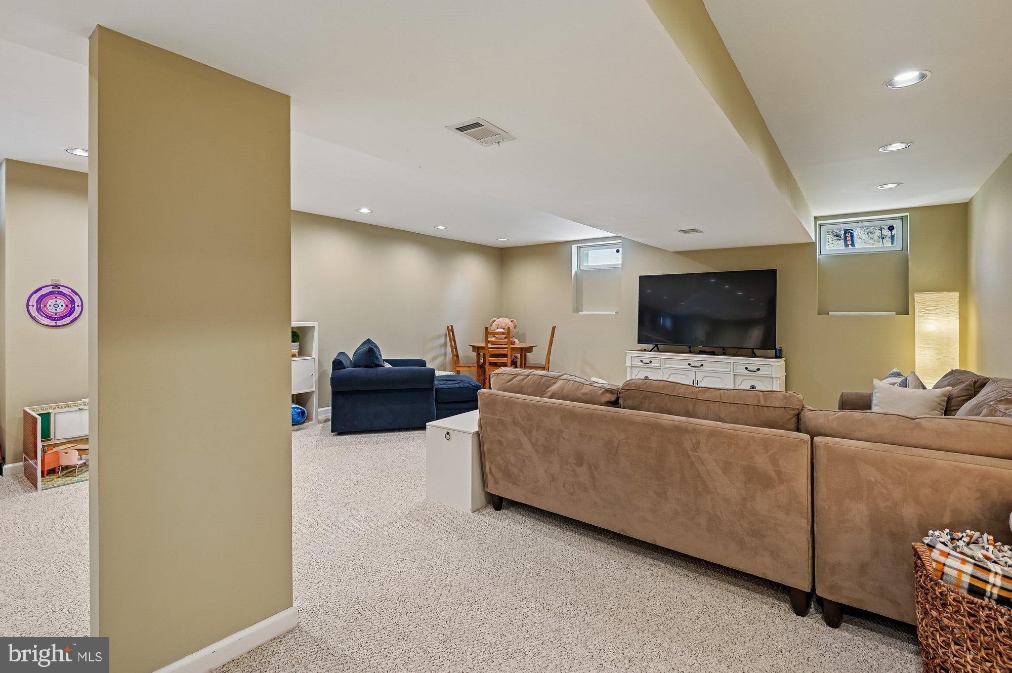 DENNIS PRESERVE - Residential