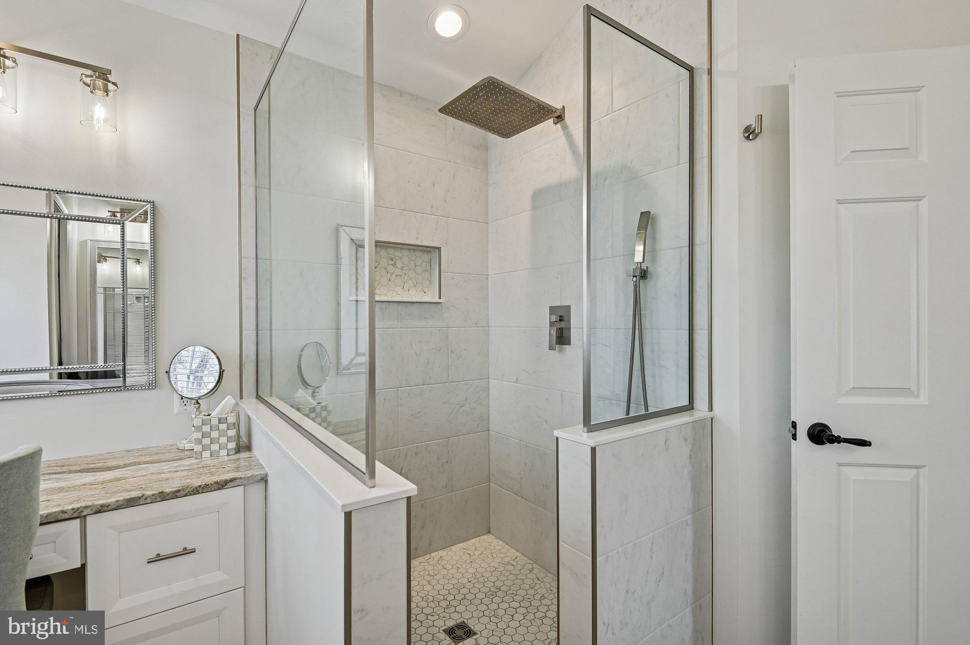 DENNIS PRESERVE - Residential