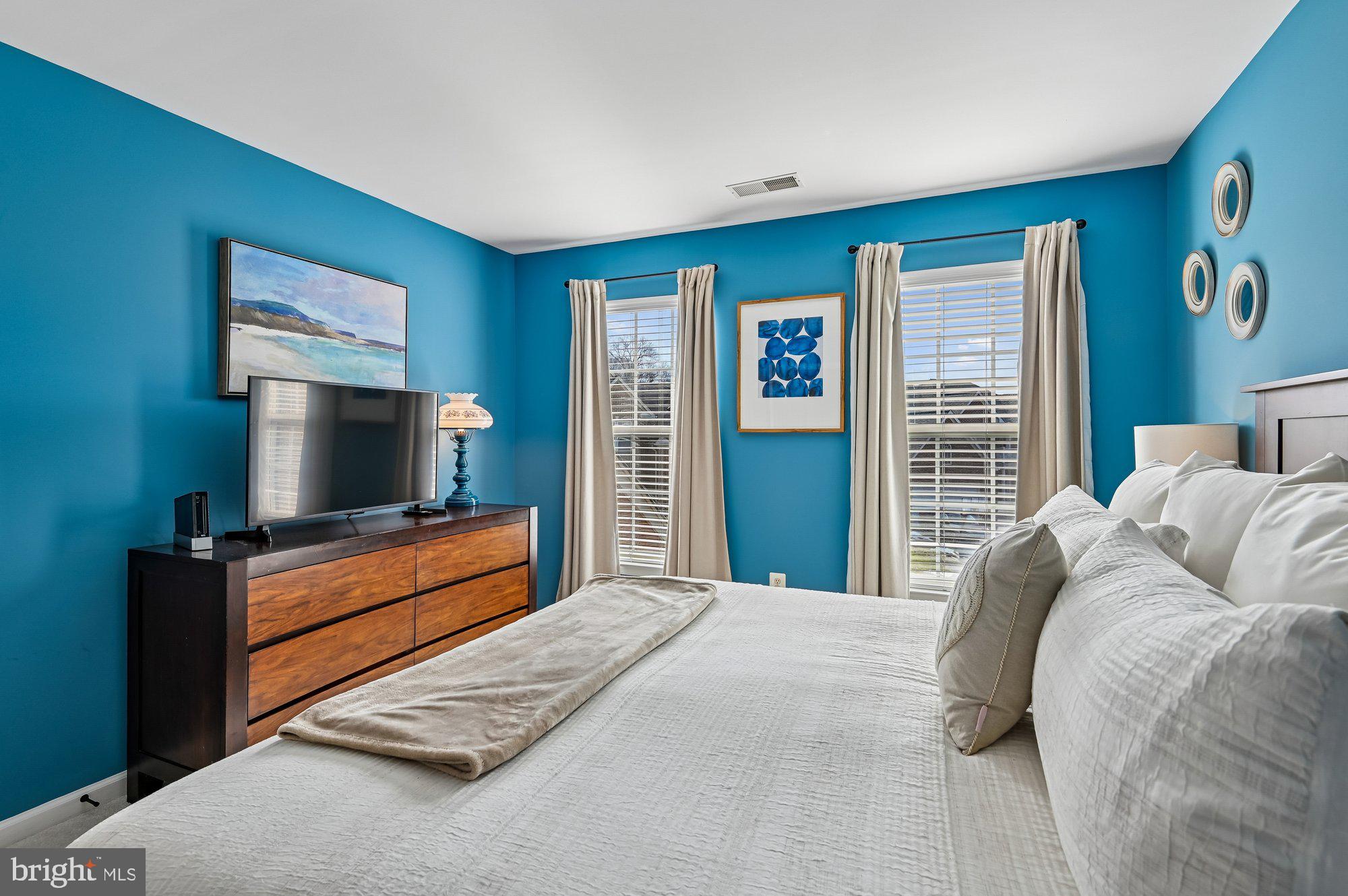 DENNIS PRESERVE - Residential