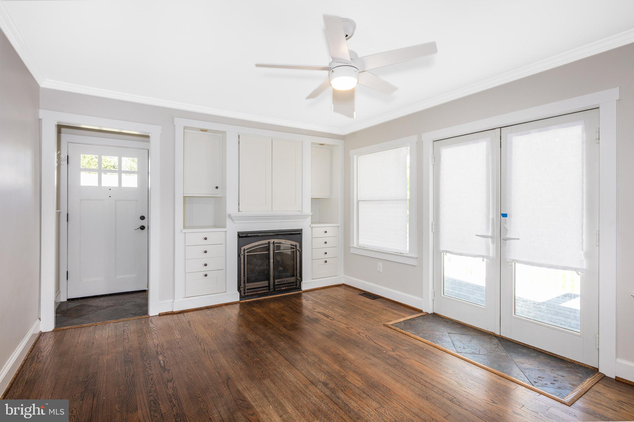 FRANKLIN MANOR BEACH - Residential Lease