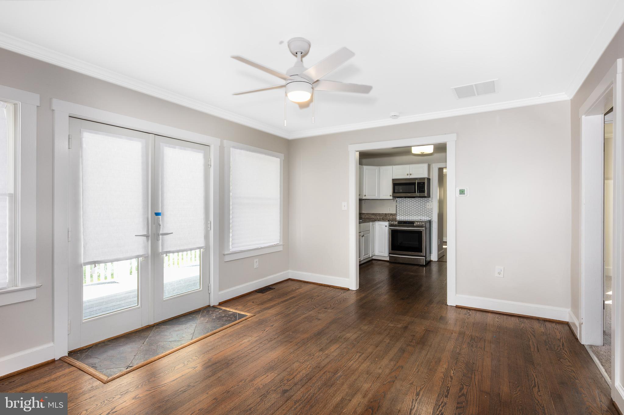 FRANKLIN MANOR BEACH - Residential Lease