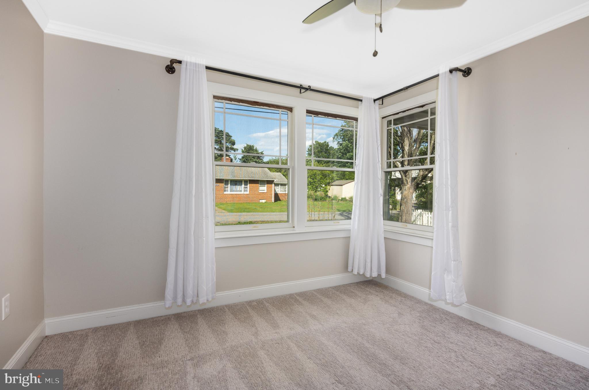 FRANKLIN MANOR BEACH - Residential Lease