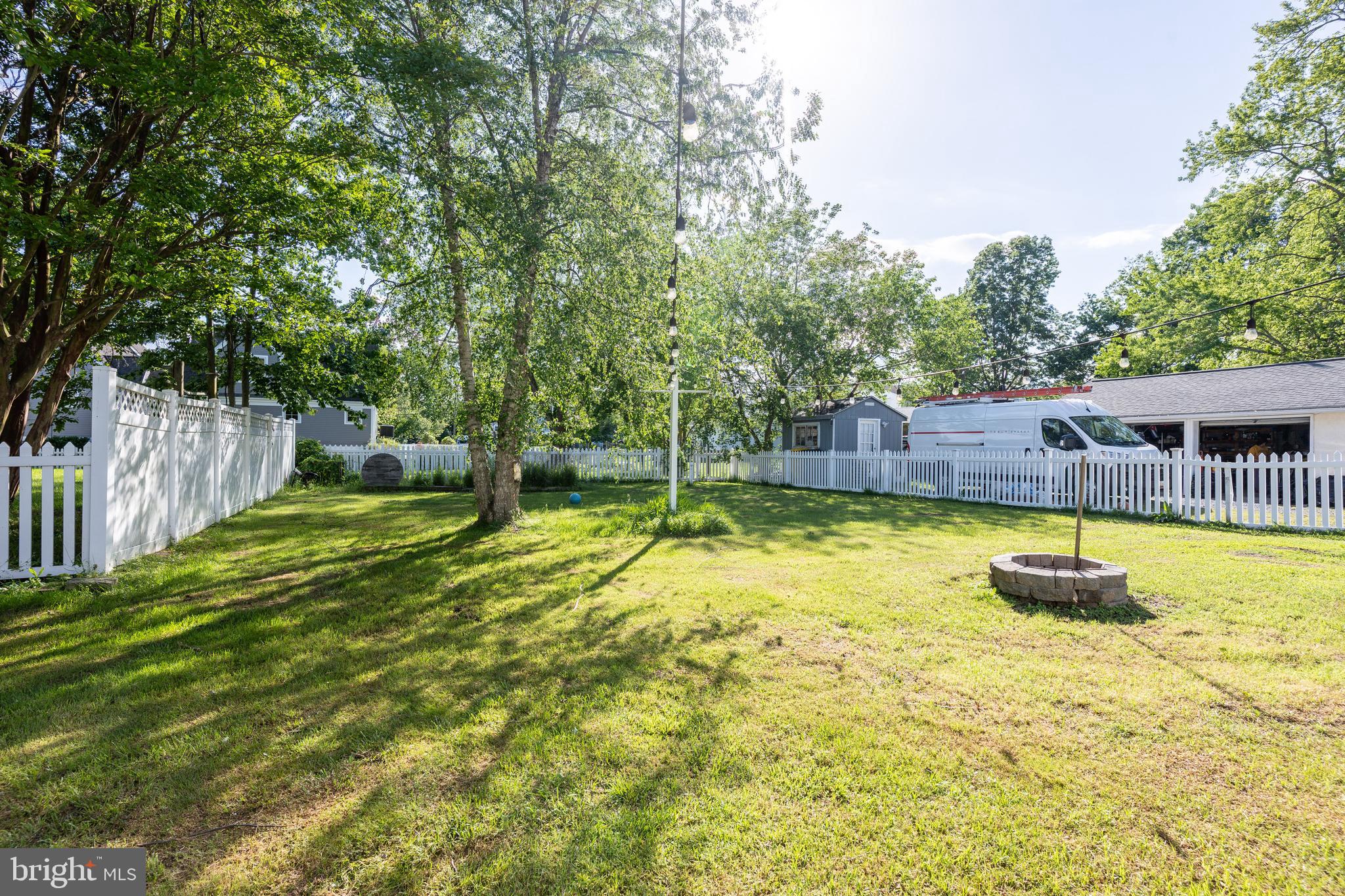 FRANKLIN MANOR BEACH - Residential Lease