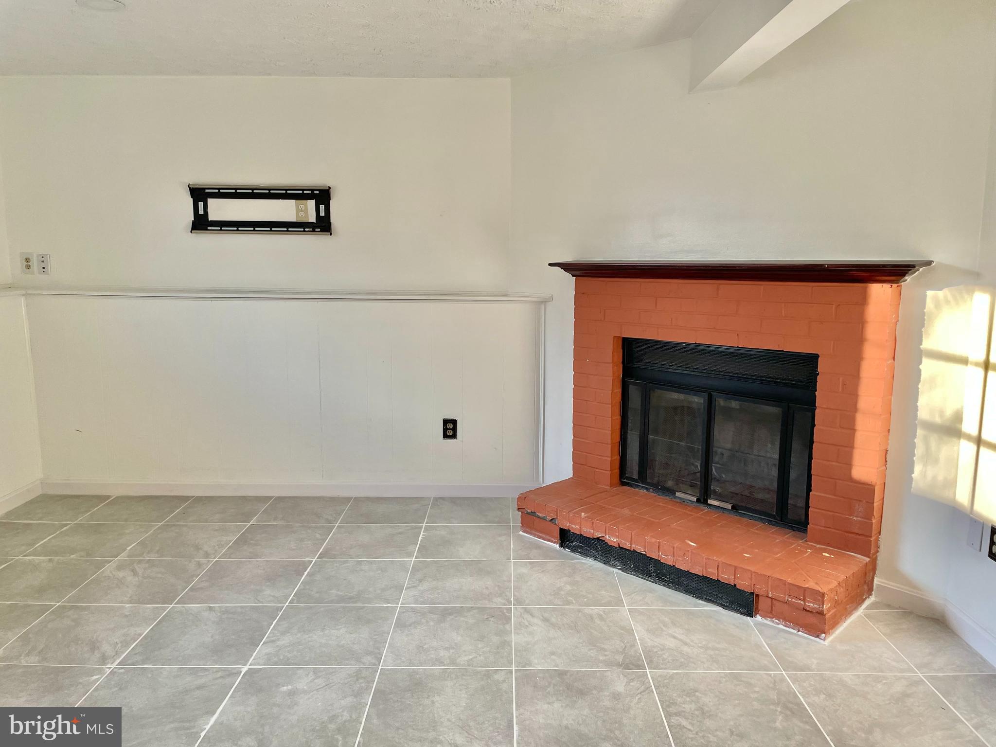 CABELLS MILL - Residential Lease