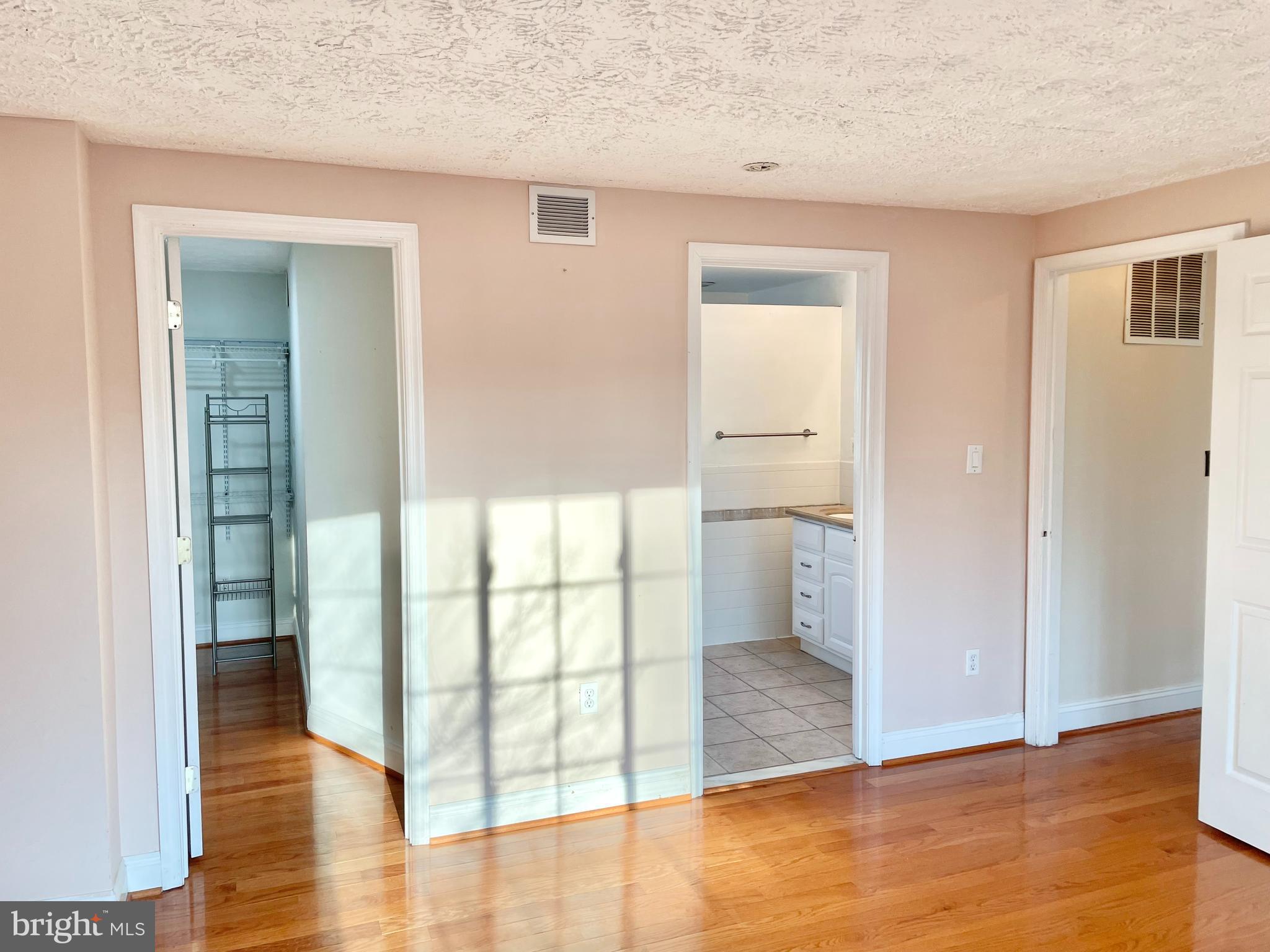 CABELLS MILL - Residential Lease