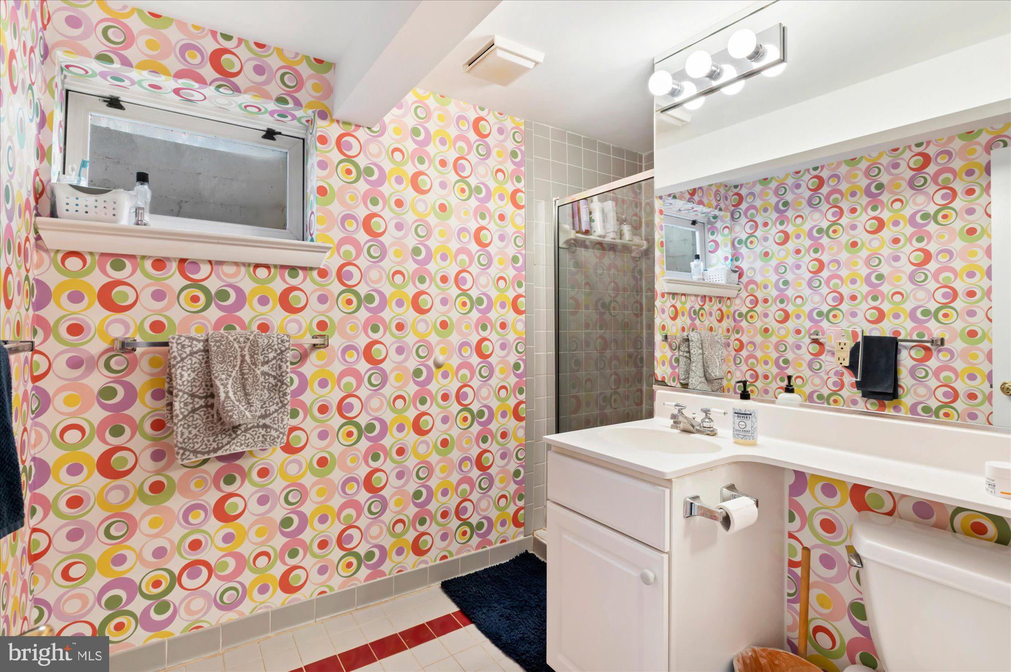 TULIP HILL - Residential