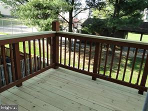1125 SIMSBURY COURT