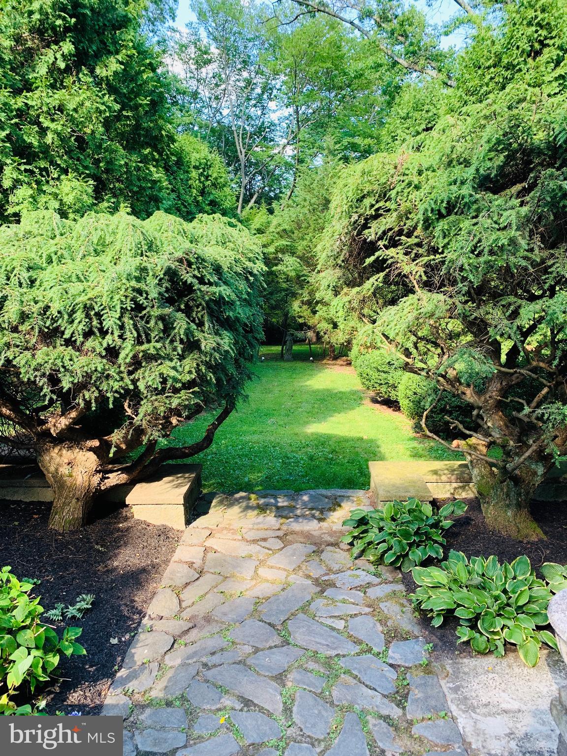 COACH HOUSE - Residential