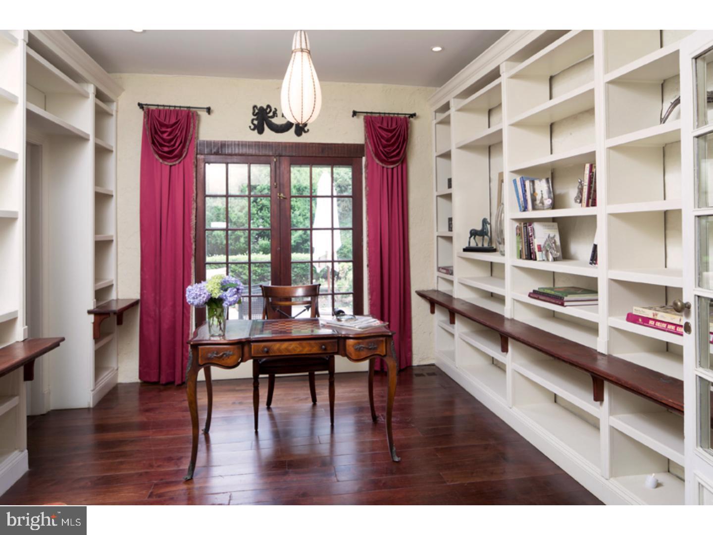 COACH HOUSE - Residential