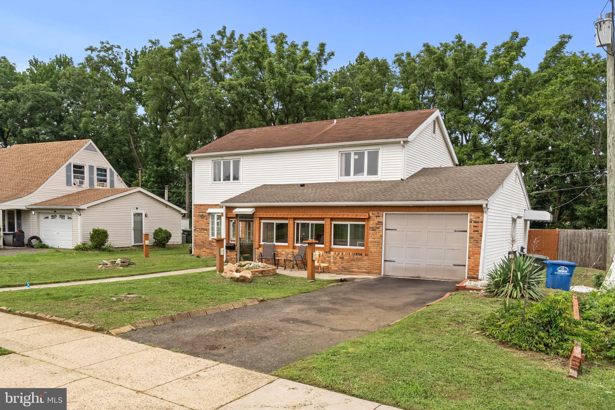 103 HOLBROOK LANE