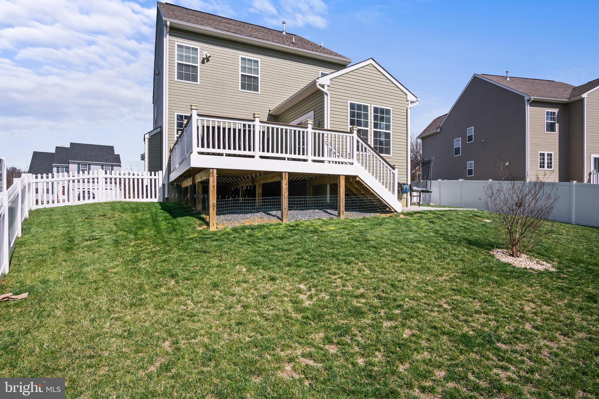 ARCHERS ROCK - Residential