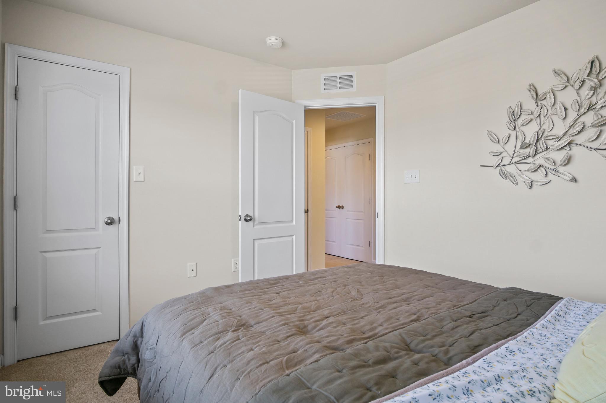 ARCHERS ROCK - Residential