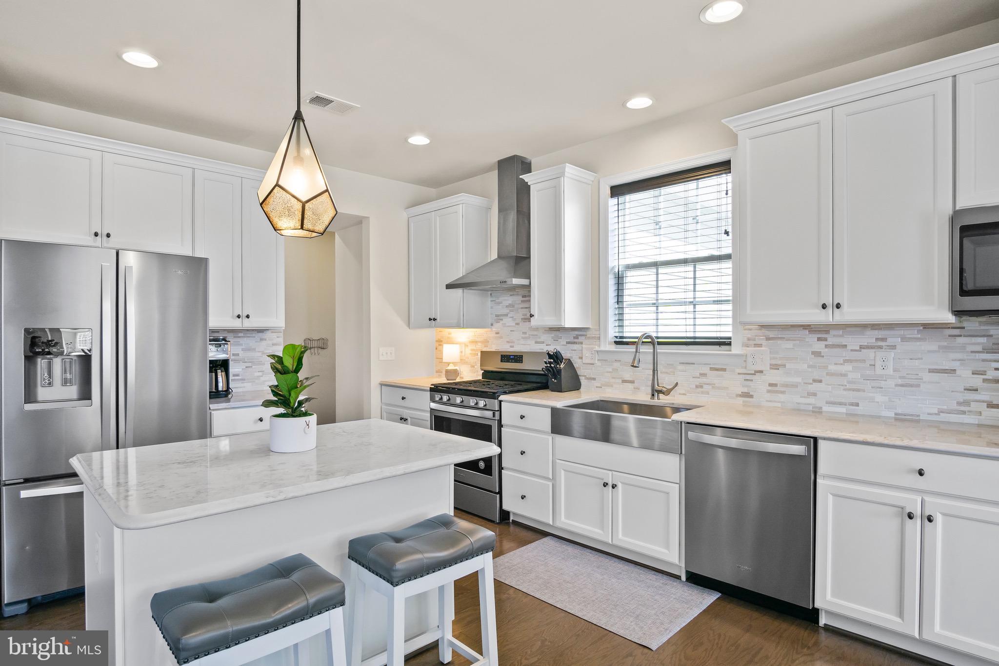 ARCHERS ROCK - Residential