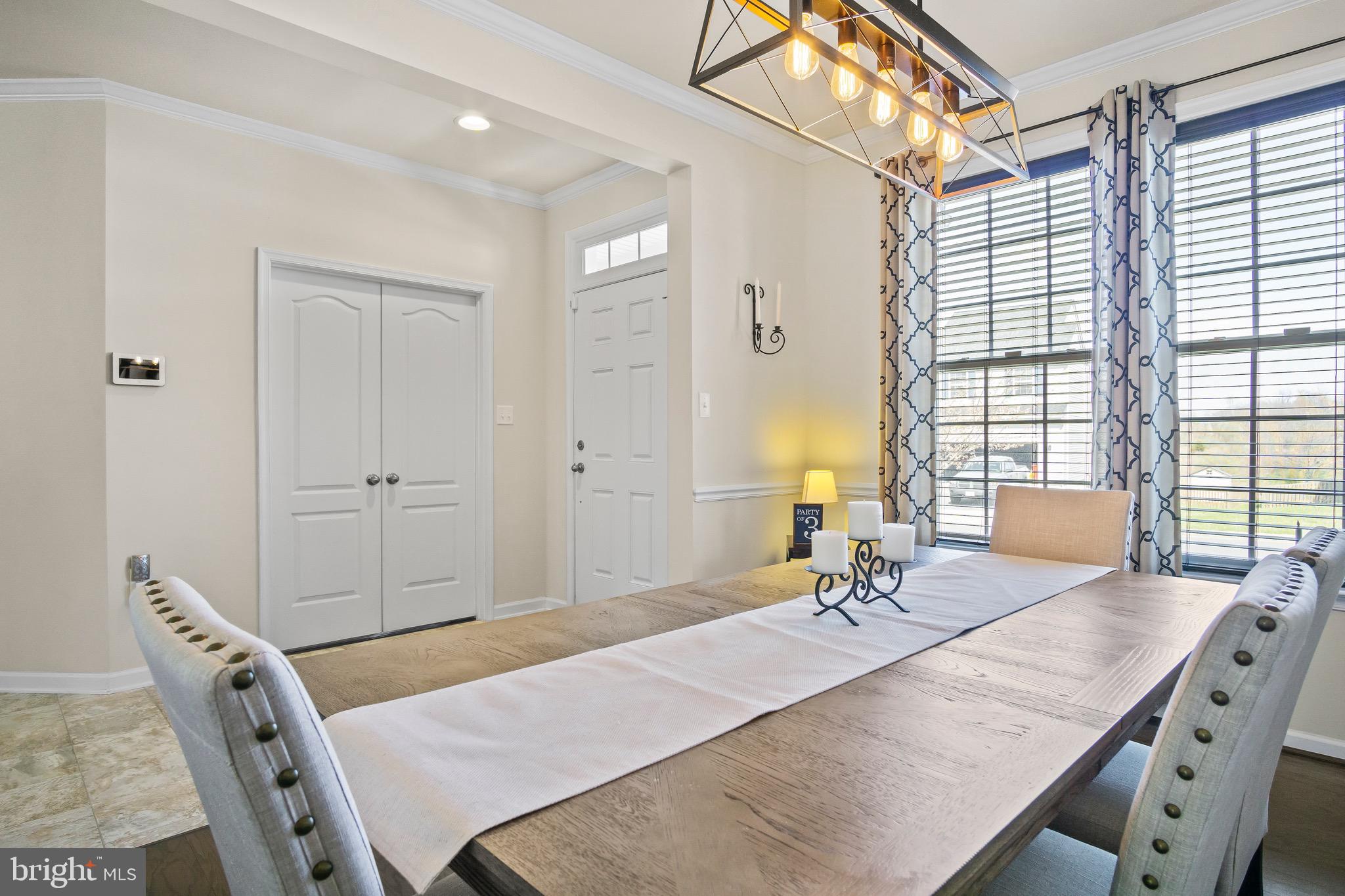 ARCHERS ROCK - Residential