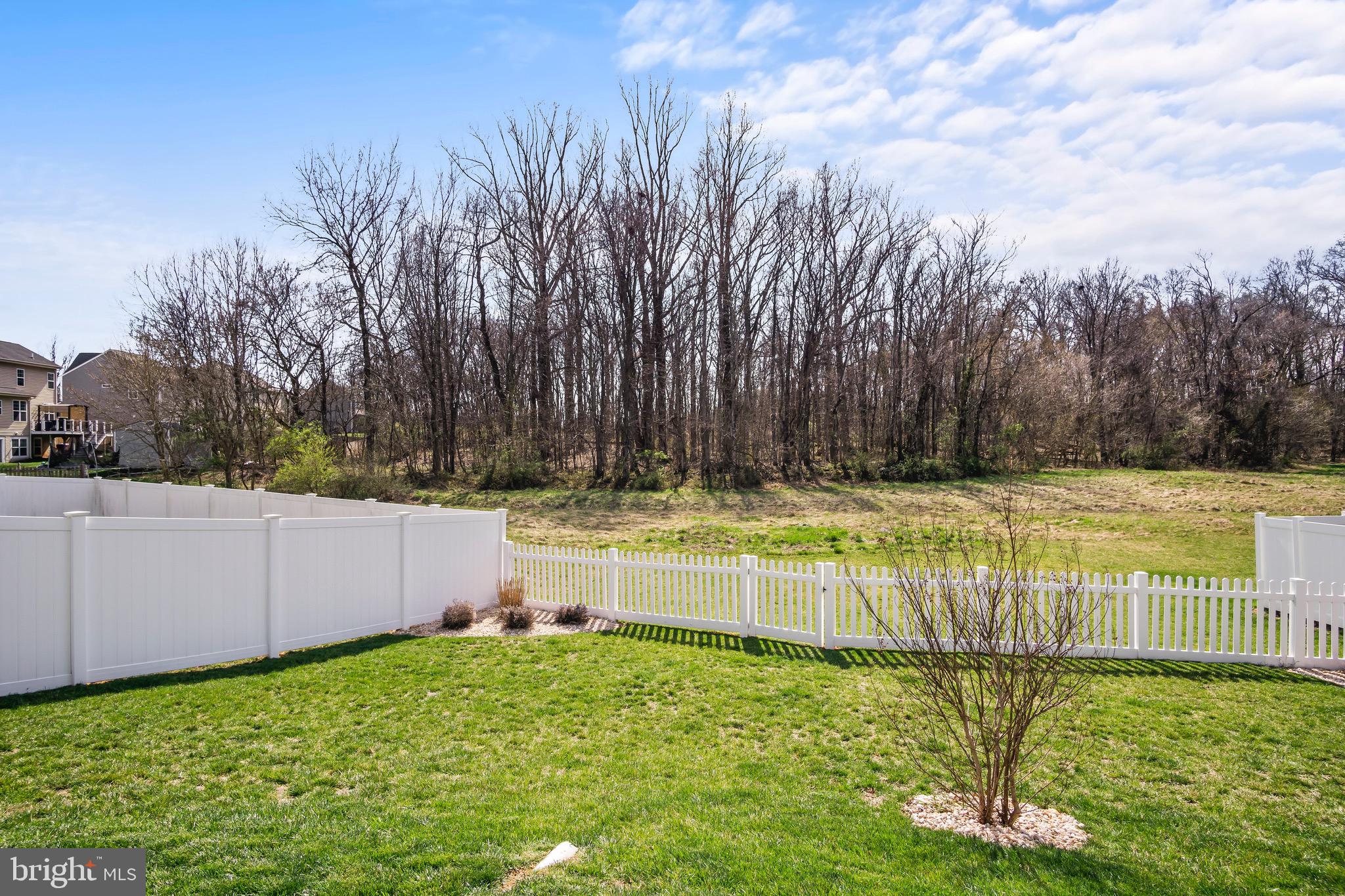 ARCHERS ROCK - Residential