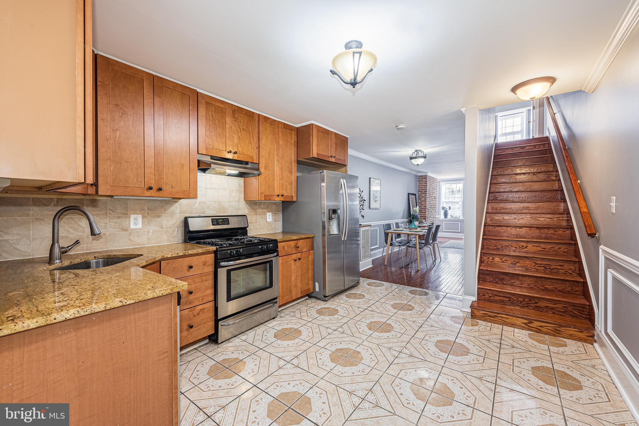 HOLLINS MARKET - Residential