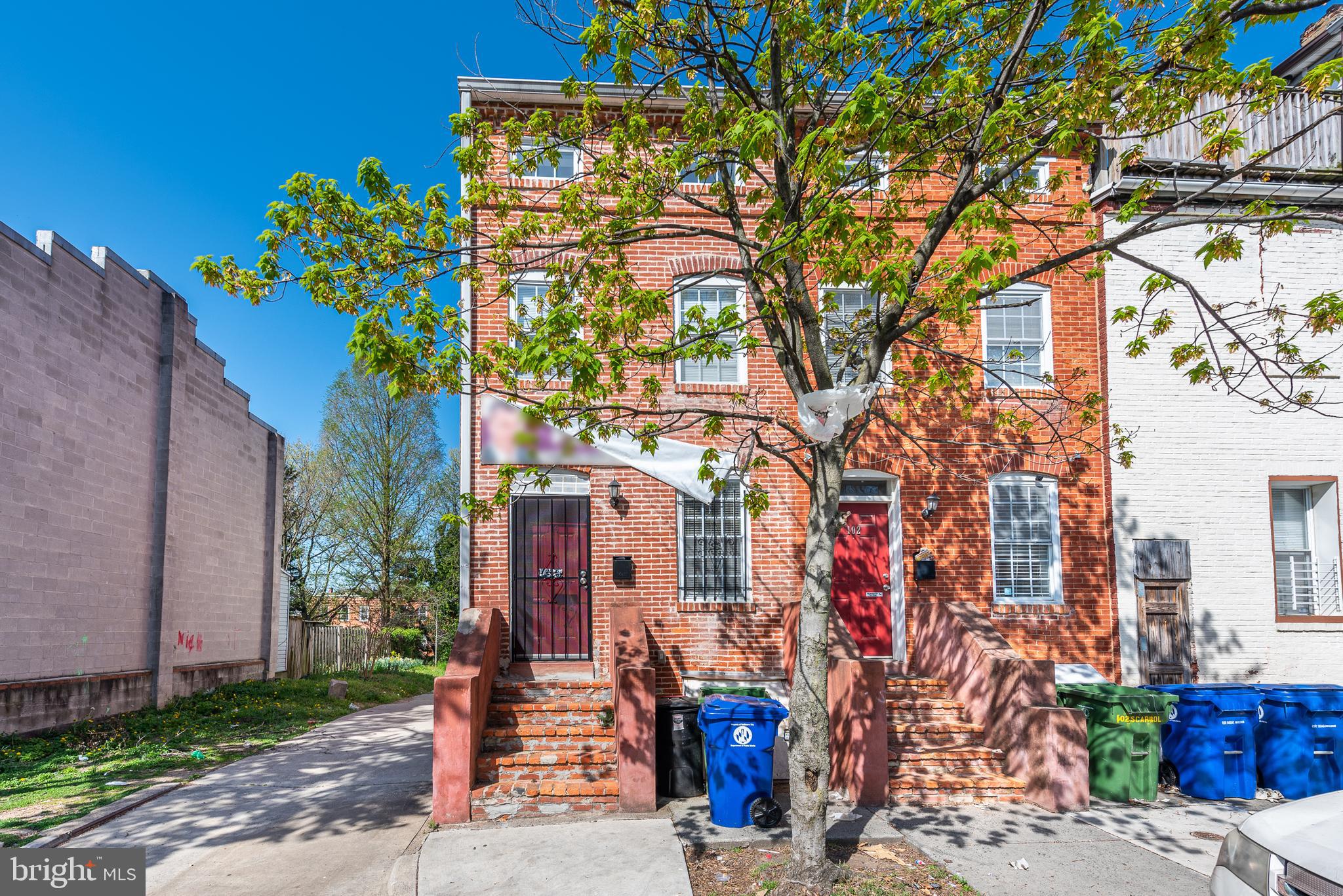 HOLLINS MARKET - Residential