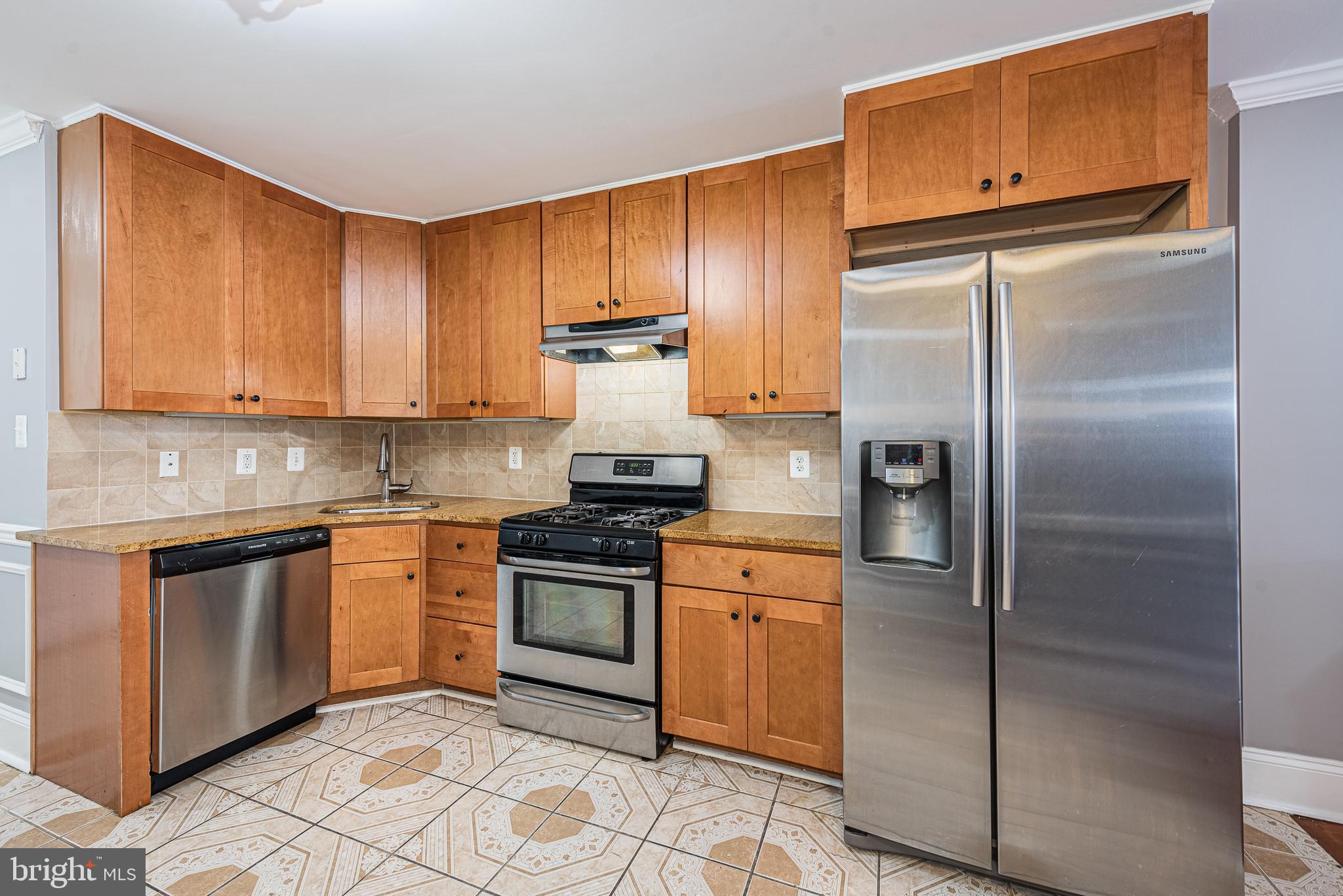 HOLLINS MARKET - Residential