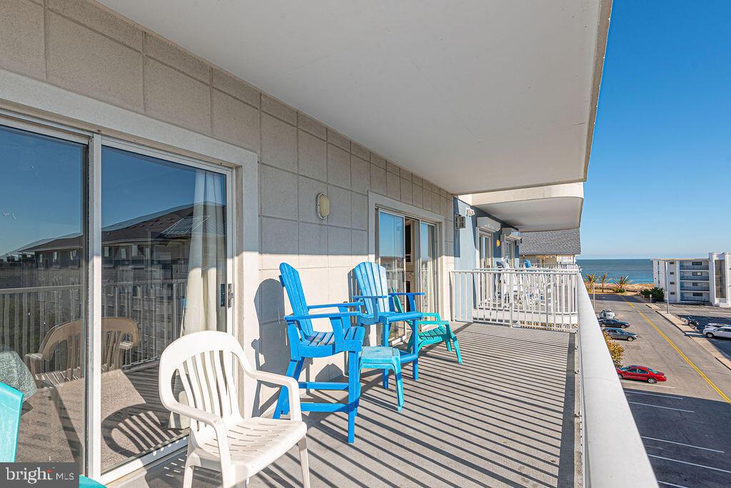 4500 COASTAL HIGHWAY 407