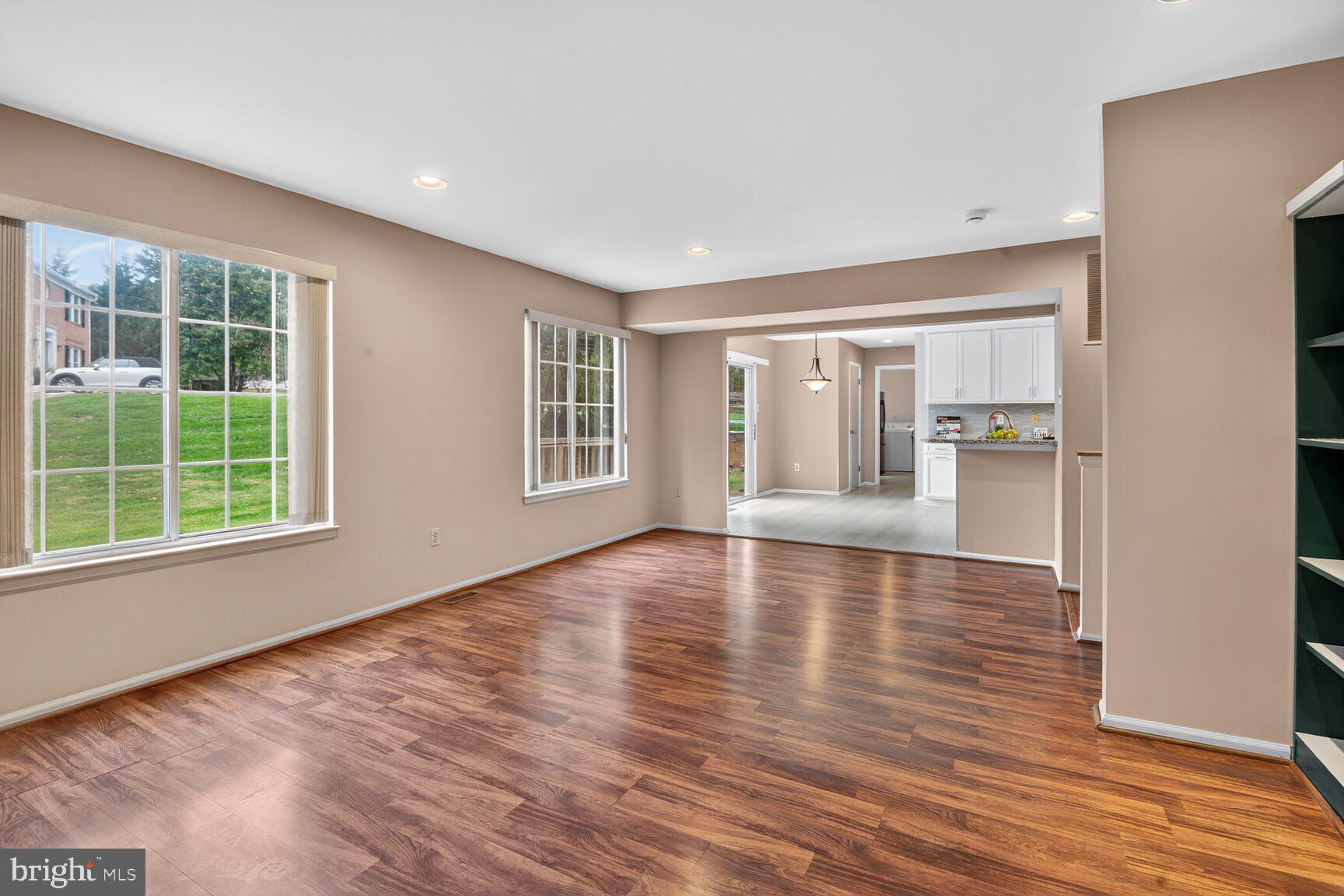 WORTHINGTON GLEN - Residential