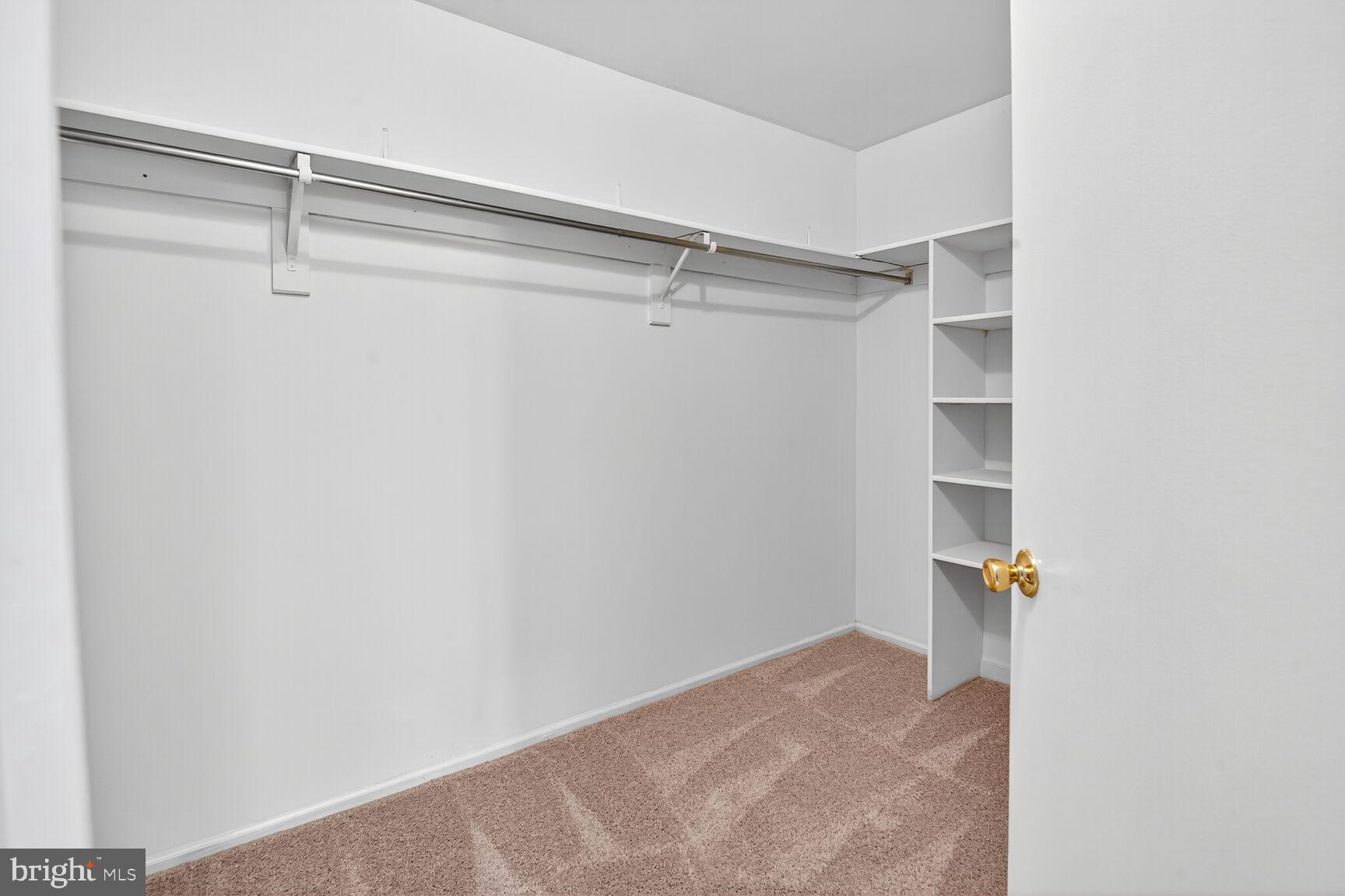 WORTHINGTON GLEN - Residential