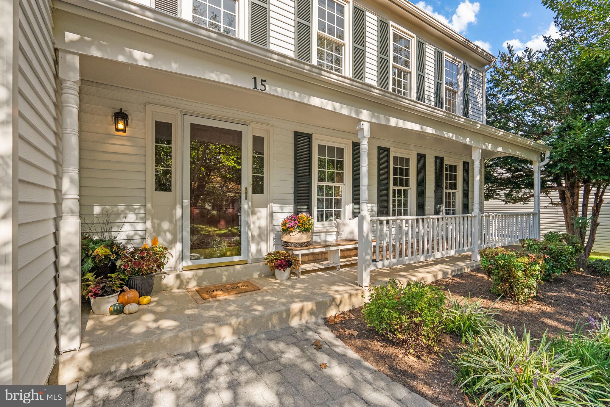 15 ALLENHURST COURT