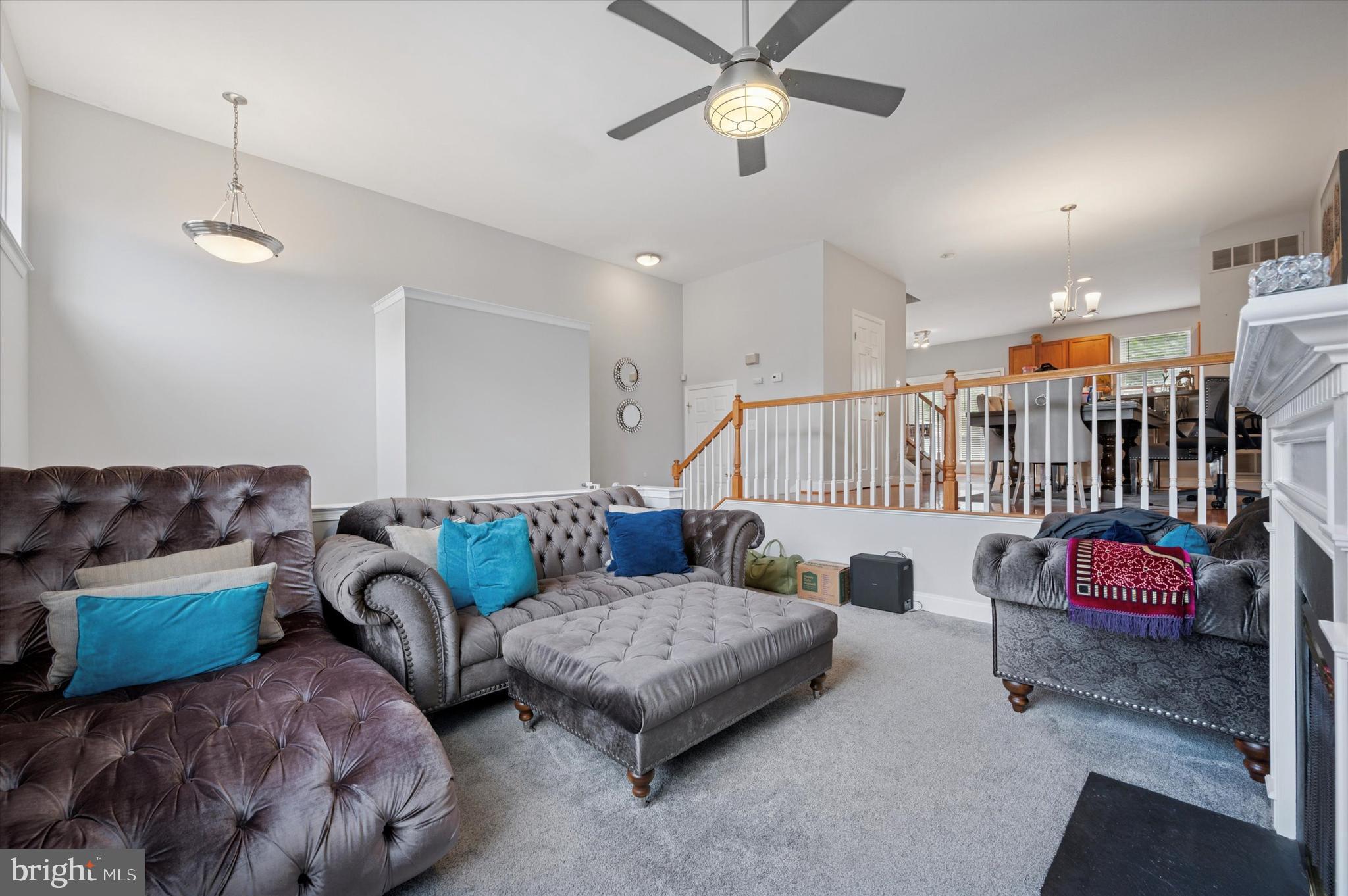 FREEDLEY SQUARE - Residential