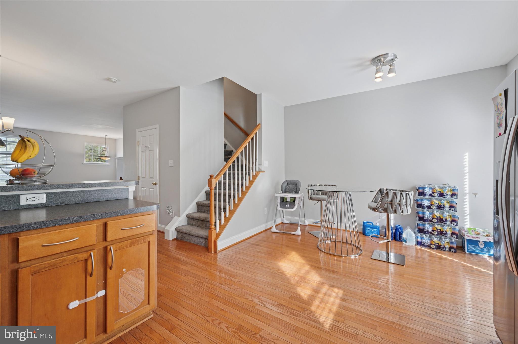 FREEDLEY SQUARE - Residential