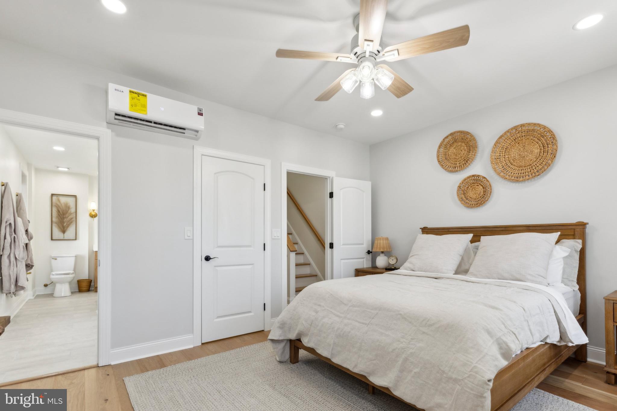 ROXBOROUGH - Residential