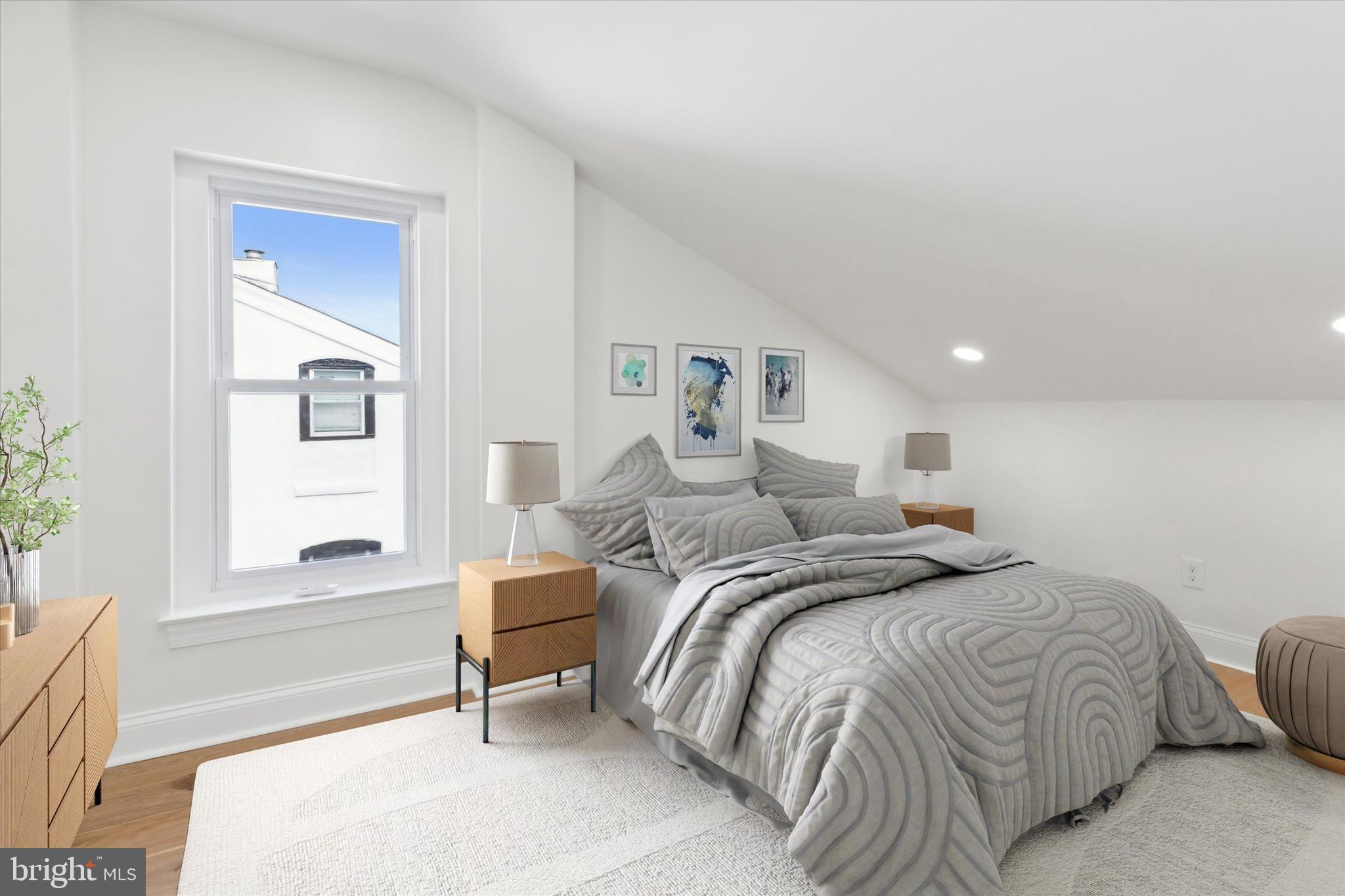 ROXBOROUGH - Residential