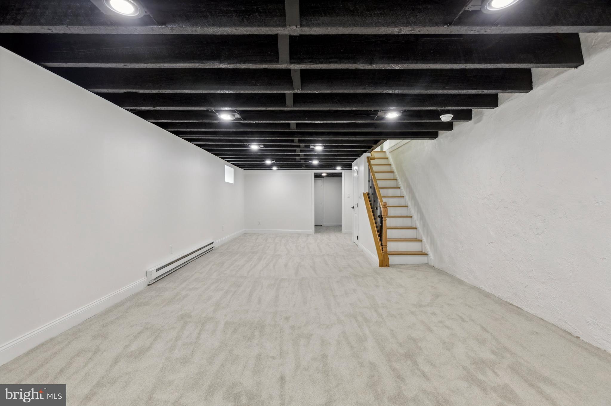 ROXBOROUGH - Residential