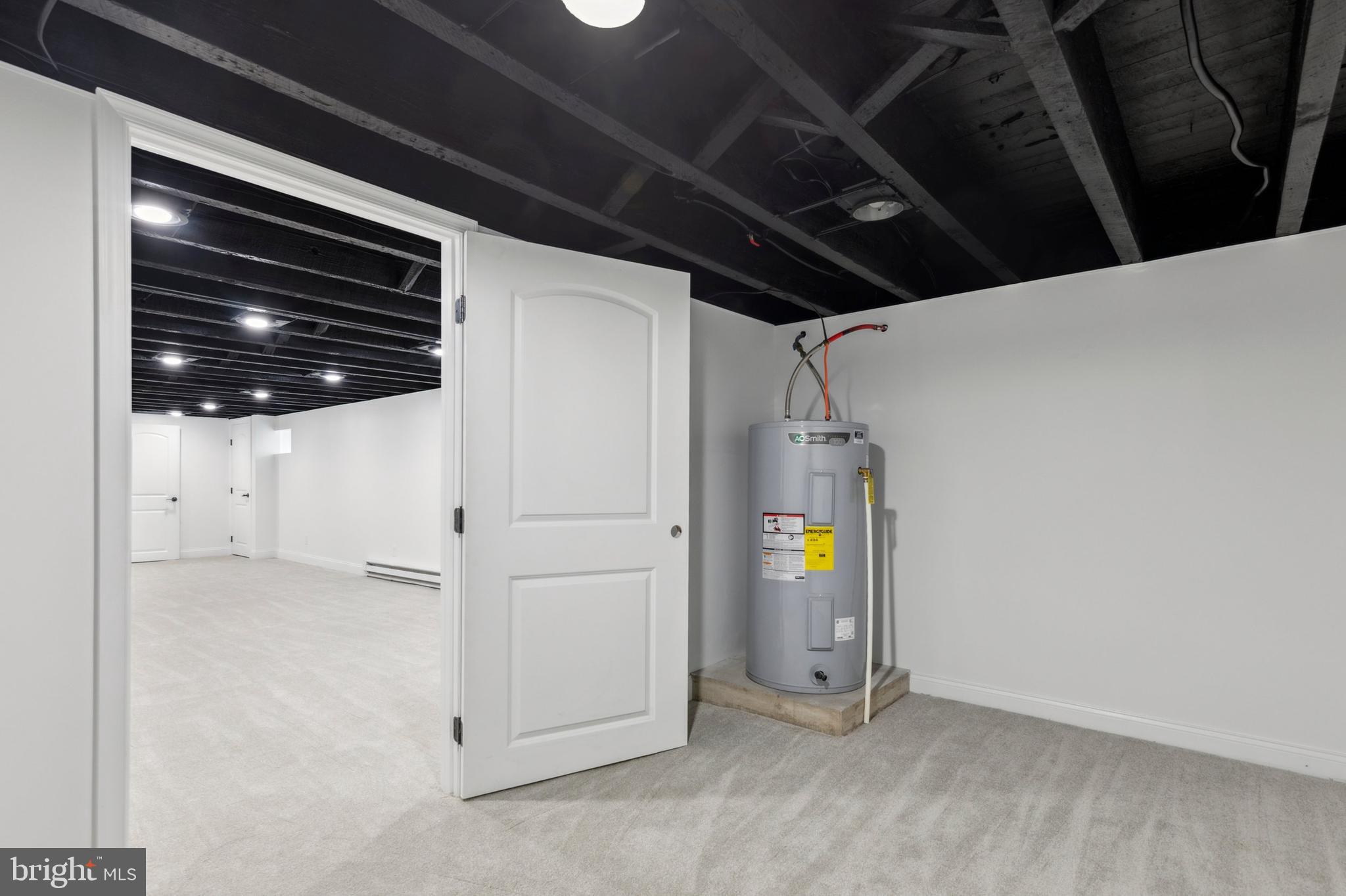 ROXBOROUGH - Residential