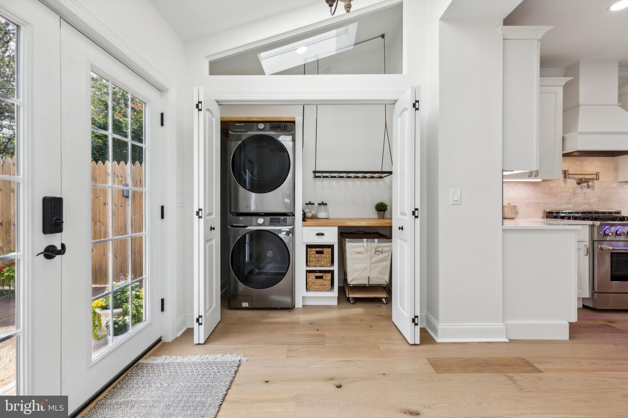 ROXBOROUGH - Residential