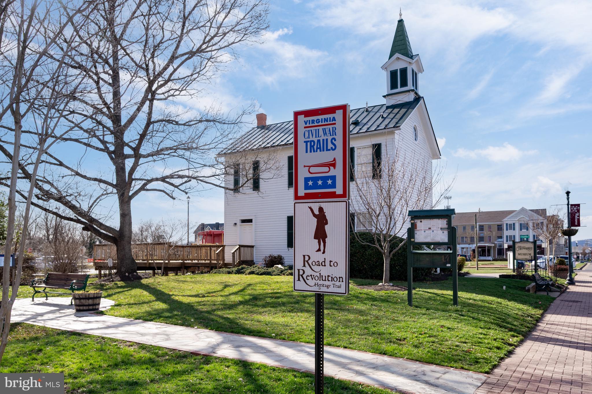 MARKET CENTER CONDOMINIUM - Residential