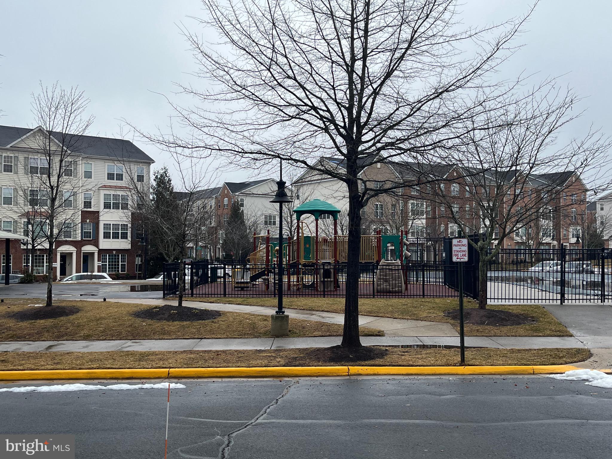 MARKET CENTER CONDOMINIUM - Residential