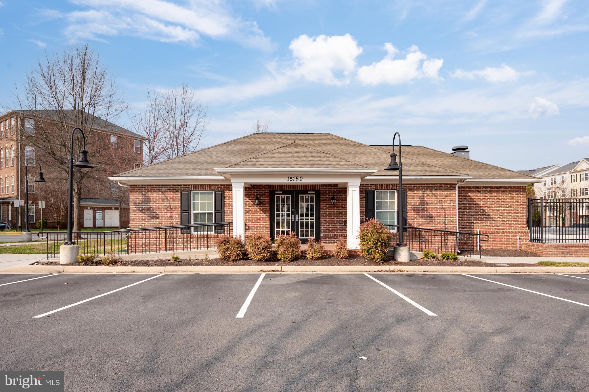 MARKET CENTER CONDOMINIUM - Residential