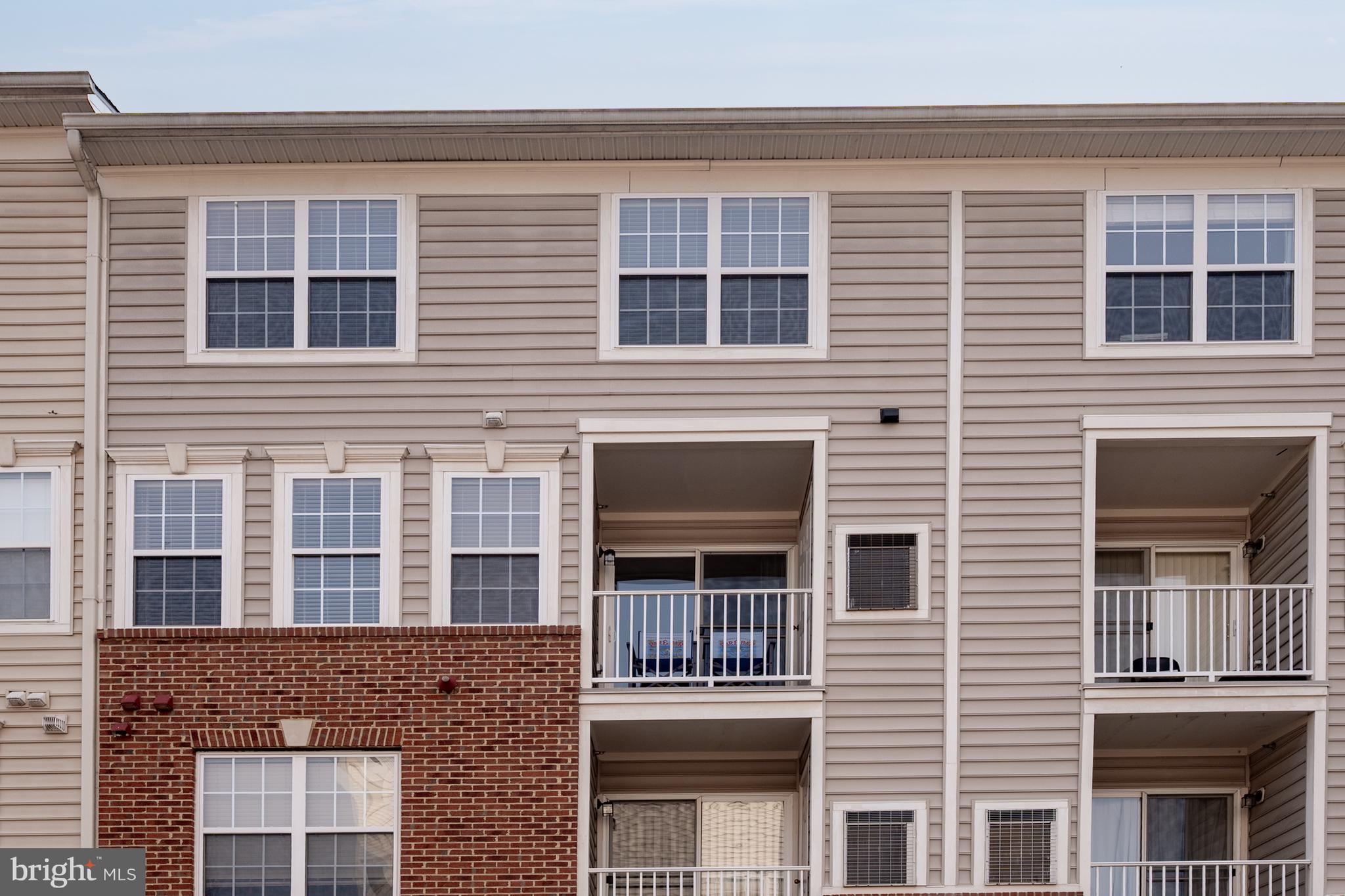 MARKET CENTER CONDOMINIUM - Residential