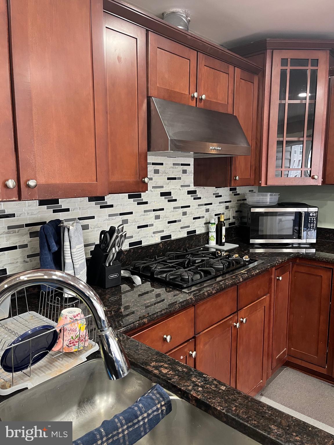 MARKET CENTER CONDOMINIUM - Residential