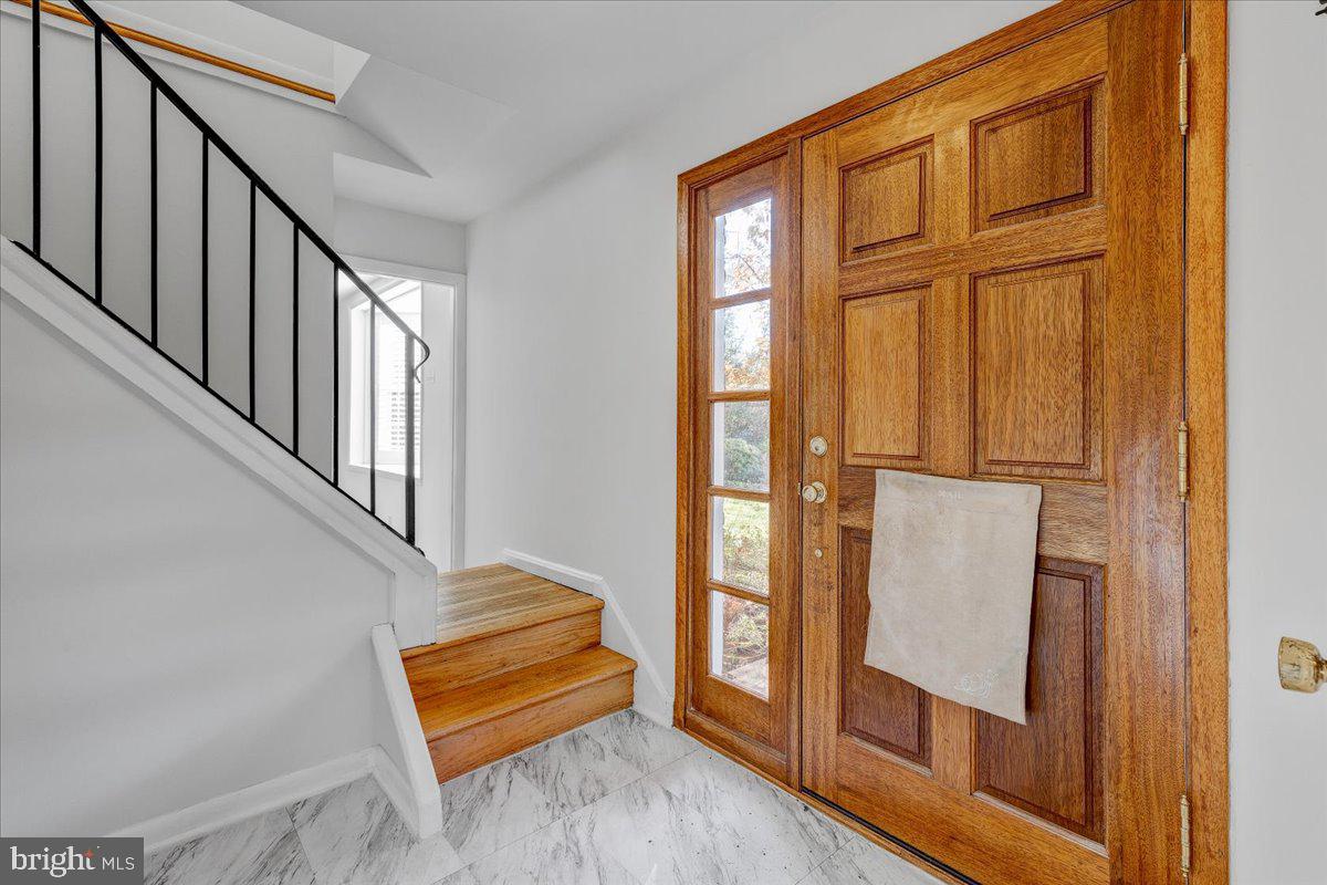 OAKCREST - Residential Lease