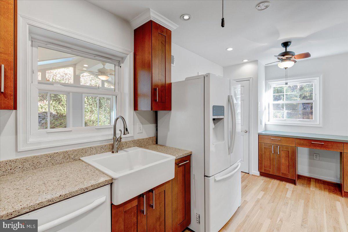 OAKCREST - Residential Lease