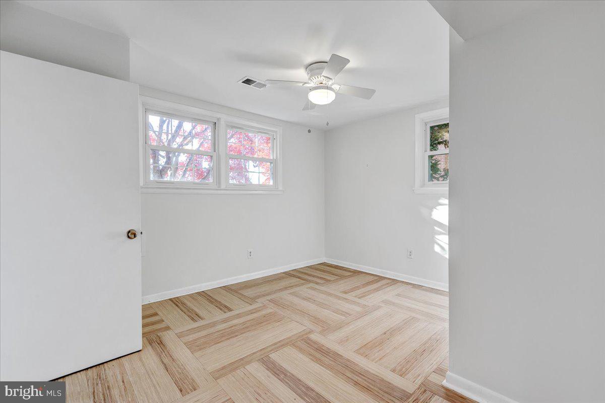 OAKCREST - Residential Lease