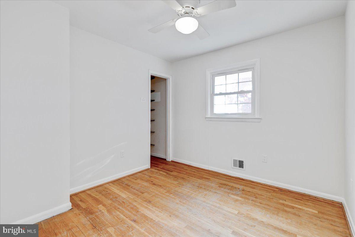 OAKCREST - Residential Lease