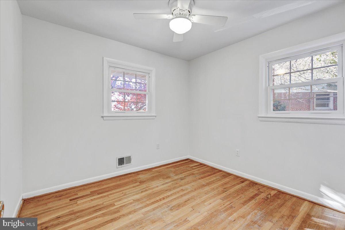 OAKCREST - Residential Lease