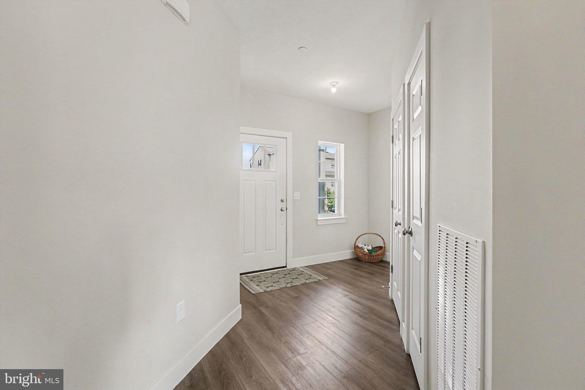 1850 SHADY LANE