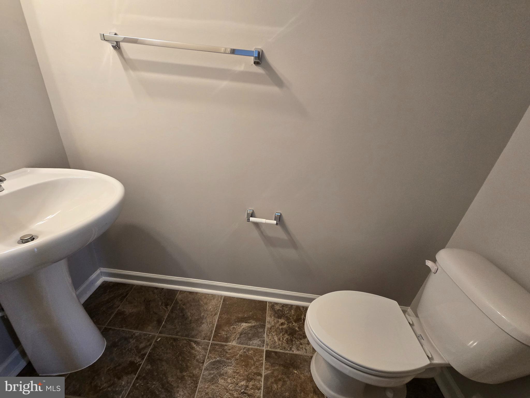 OAKVIEW VILLAGE - Residential